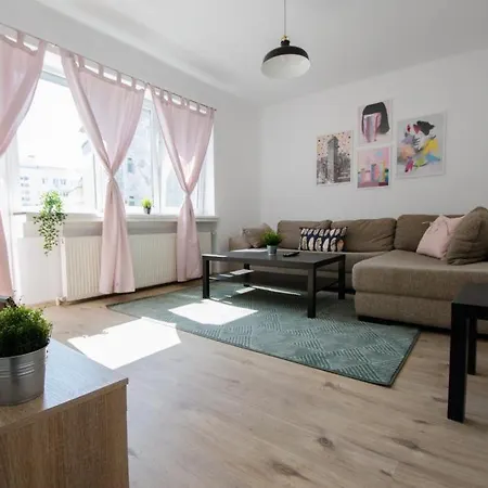 Bright Apartment Near Cismigiu And Old Town Bucharest Exterior photo